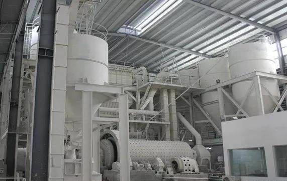 超細(xì)微粉生產(chǎn)設(shè)備：管磨+高效分級(jí)
